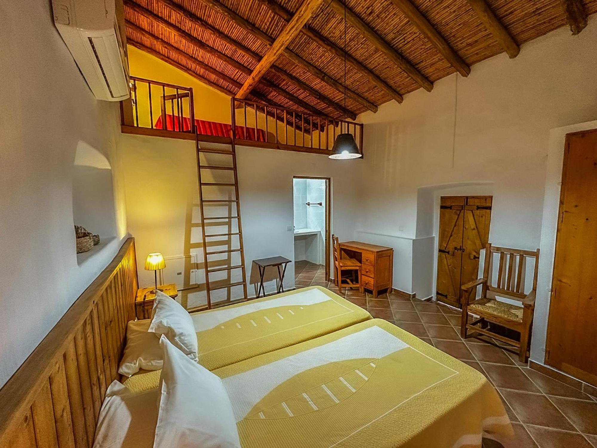 Casas Do Palheiro Velho Guest House Кастро Марим Екстериор снимка