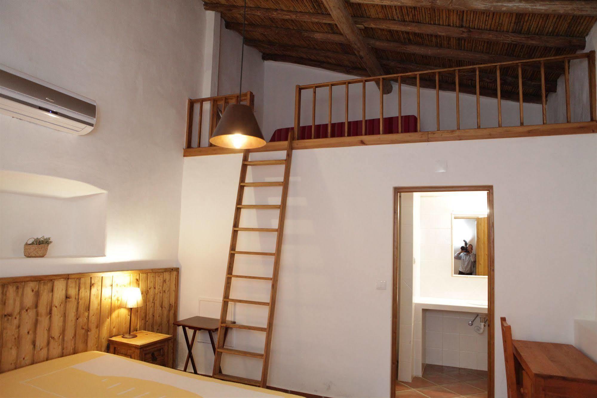 Casas Do Palheiro Velho Guest House Кастро Марим Екстериор снимка