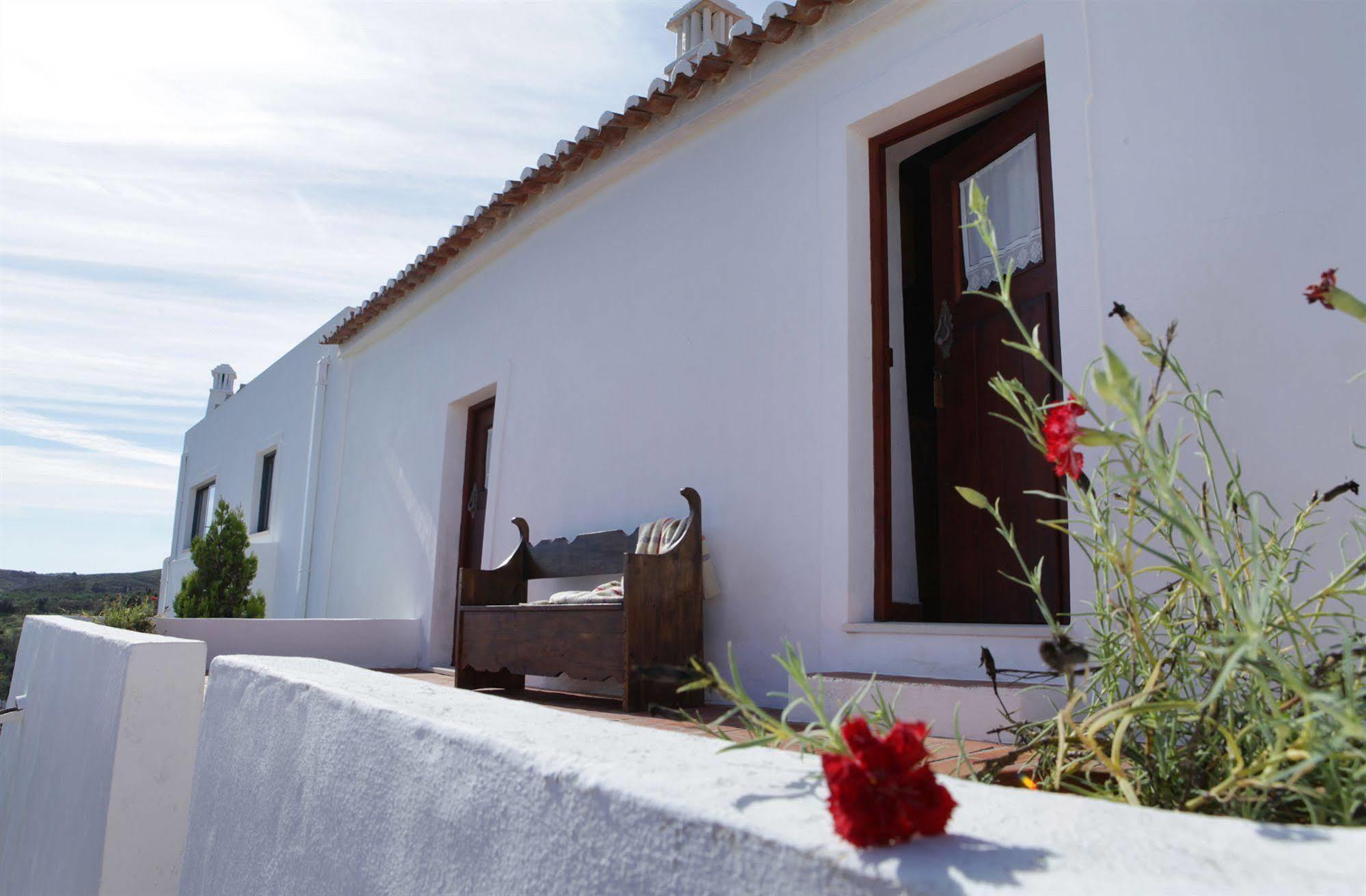 Casas Do Palheiro Velho Guest House Кастро Марим Екстериор снимка